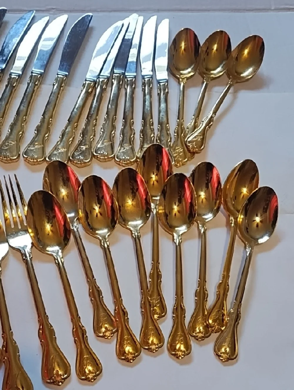 Gold-Tone Stainless Flatware Set - Elegant Home Dining  36 Pc Set - Picture 2 of 12
